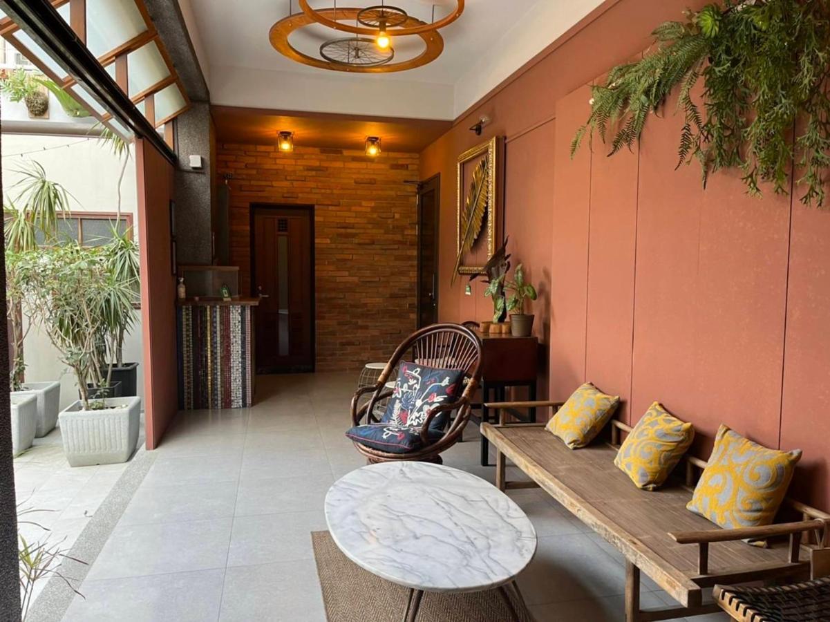 Fu'S House 52 Hotel Tainan Exterior photo